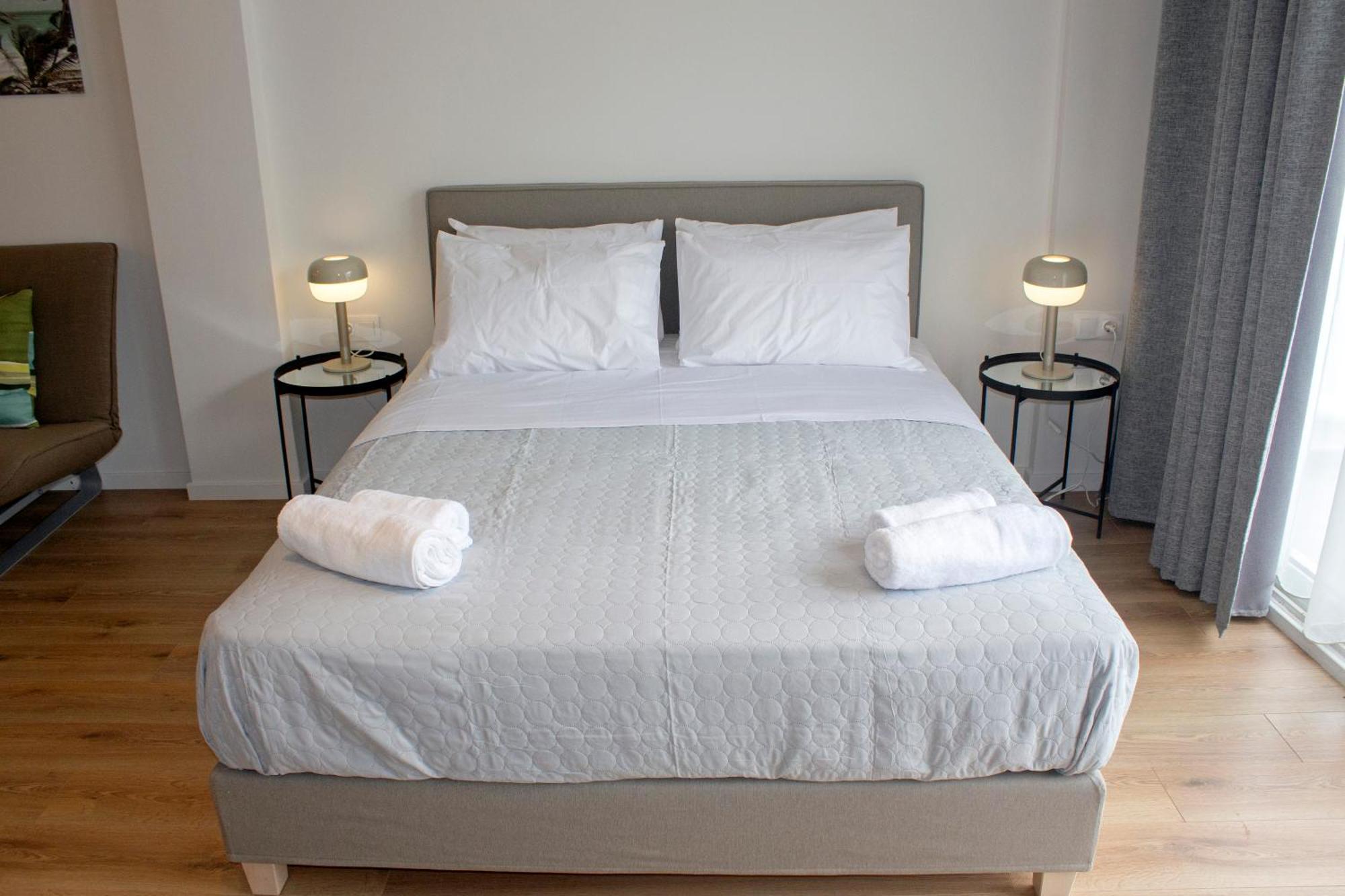 Frinely Apartments Atenas Exterior foto