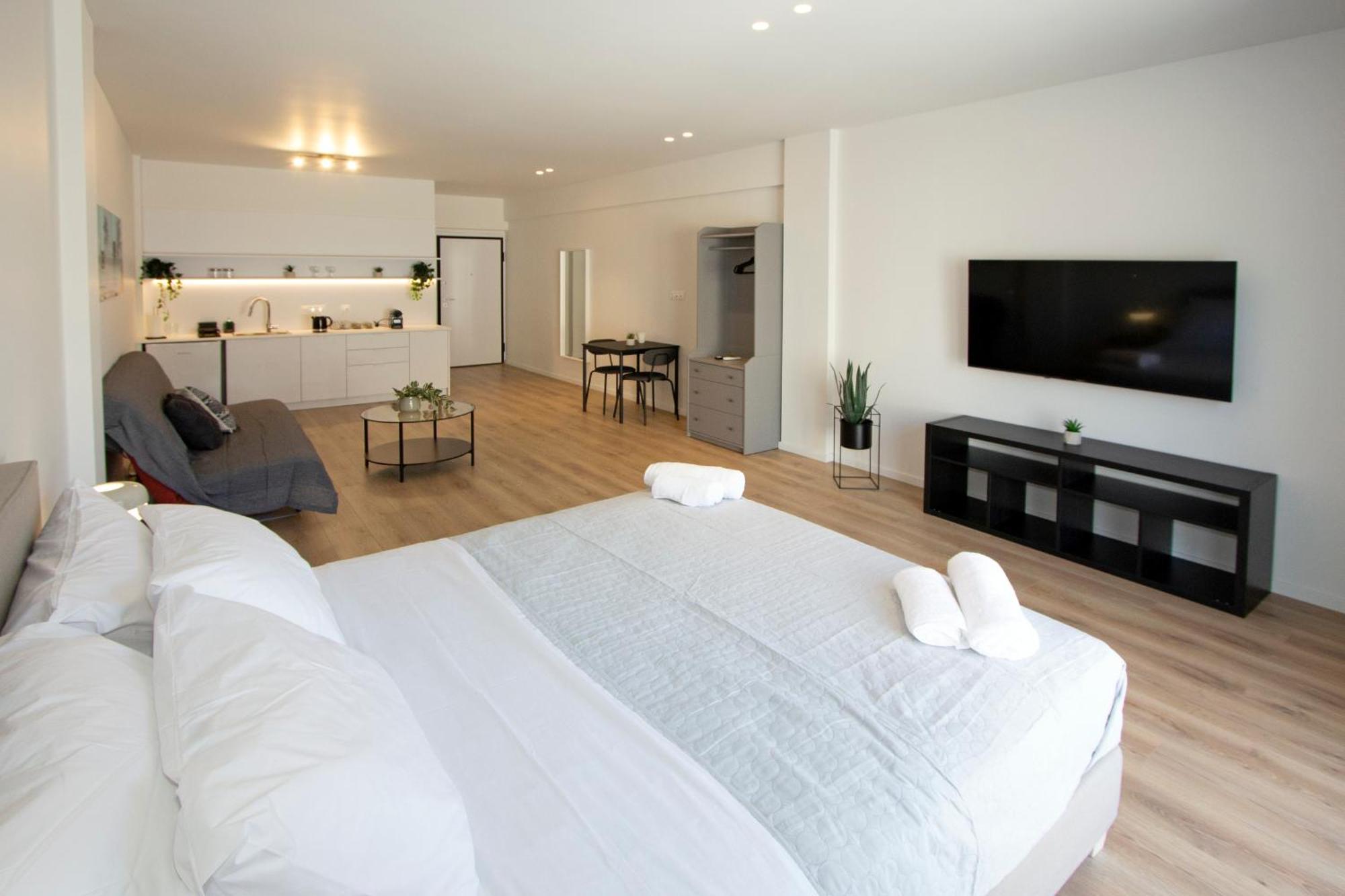 Frinely Apartments Atenas Exterior foto